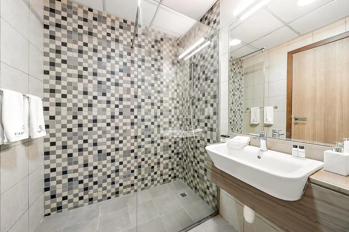Apartment First Class Studio Classy Comfort Dubai United Arab Emirates