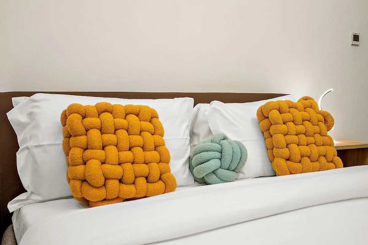 Apartment First Class Studio Classy Comfort Dubai United Arab Emirates