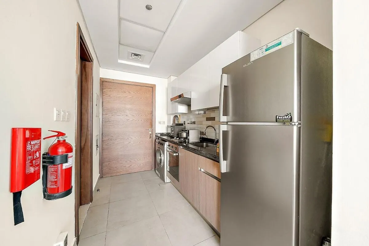 First Class Studio Classy Comfort Dubai 0*,
