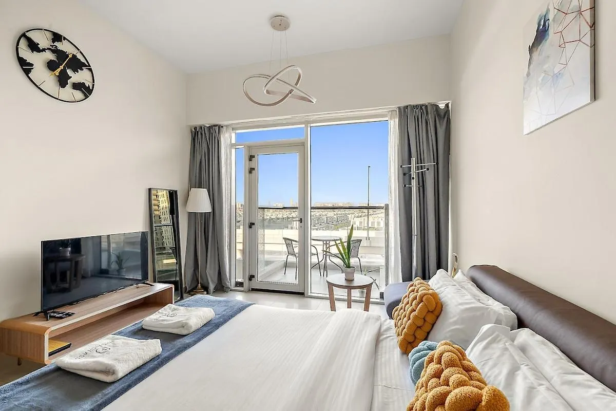 Apartment First Class Studio Classy Comfort Dubai